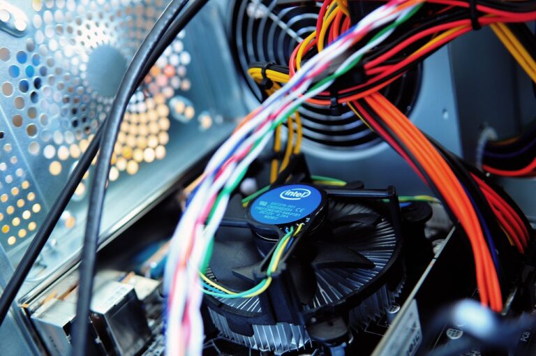 computer, fan, wires-893226.jpg